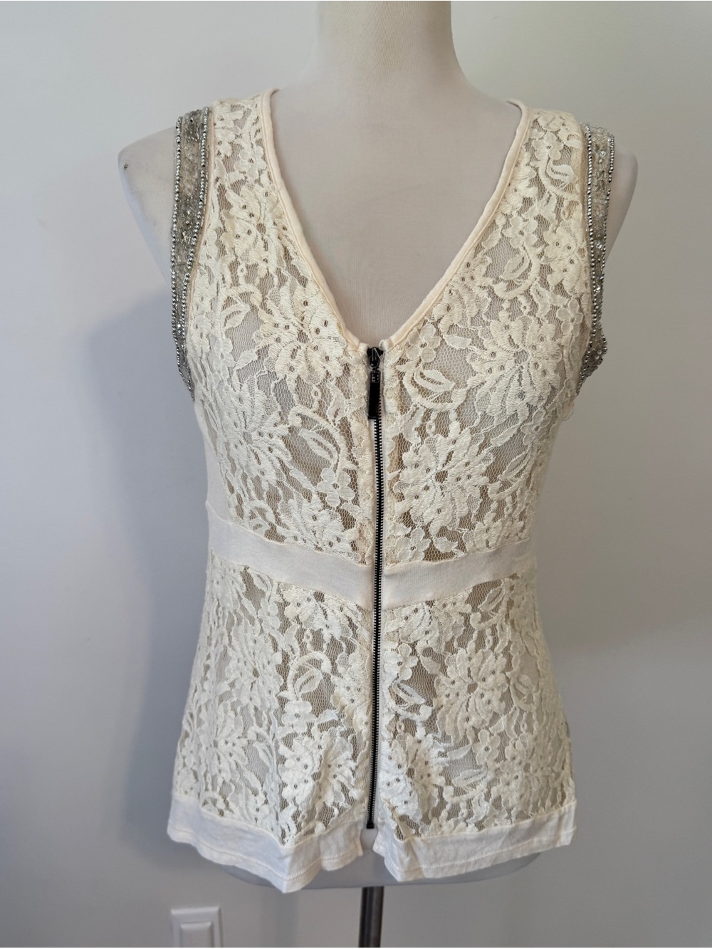 BKE Boutique Lace Beaded Zip Front Tank Top Ivory Medium Boho Ethereal academia